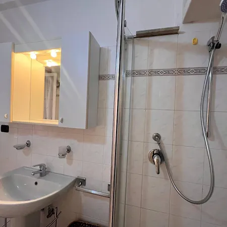La Di Via Mazzini Apartman *