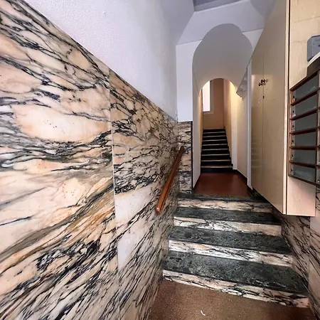 La Di Via Mazzini Apartman *